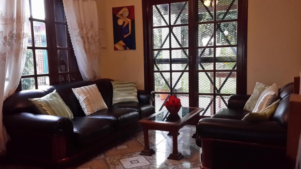 Casa Folks - Bed And Breakfast Puerto Iguazú Kültér fotó